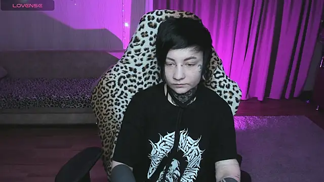 Snapshot of acid_trip1l chatting on 02/11/25, 07:05 acid trip1l online show from 02/11/25, 07:05