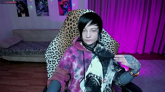 Snapshot of acid_trip1l chatting on 02/20/25, 08:03 acid trip1l online show from 02/20/25, 08:03