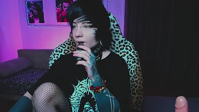 Snapshot of acid_trip1l chatting on 09/20/25, 08:36 acid trip1l online show from 09/20/25, 08:36