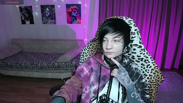 Snapshot of acid_trip1l chatting on 03/03/25, 10:31 acid trip1l online show from 03/03/25, 10:31