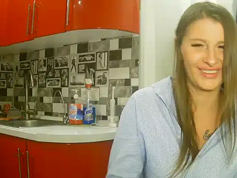 Snapshot of Valerivv chatting on 09/30/25, 01:44 Valerivv online show from 09/30/25, 01:44