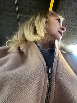 Irina2909xh online show from 11/24/25, 12:27