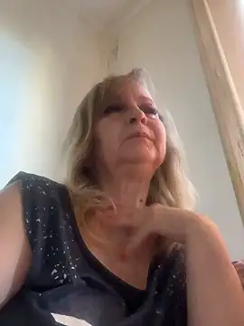 Snapshot of Irina2909@xh chatting on 06/01/26, 05:29 Irina2909xh online show from 06/01/26, 05:29