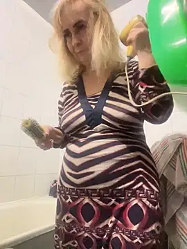 Irina2909xh online show from 10/18/25, 09:11