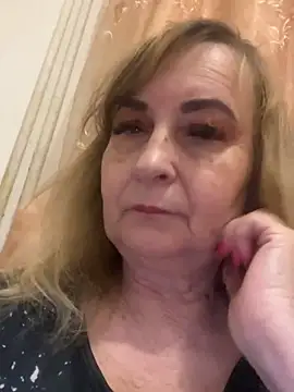 Snapshot of Irina2909@xh chatting on 05/13/26, 05:53 Irina2909xh online show from 05/13/26, 05:53