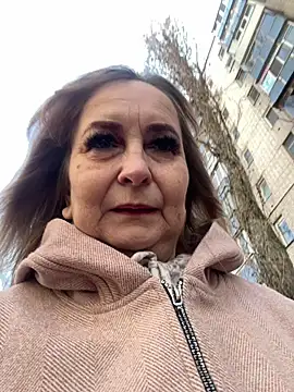 Irina2909xh online show from 04/13/26, 12:31