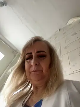 Irina2909xh online show from 10/13/25, 10:50