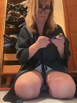 Irina2909xh online show from 03/08/26, 02:04