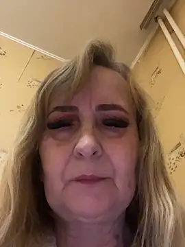 Irina2909xh online show from 04/08/26, 11:17