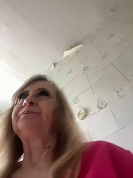 Snapshot of Irina2909@xh chatting on 05/18/26, 09:58 Irina2909xh online show from 05/18/26, 09:58