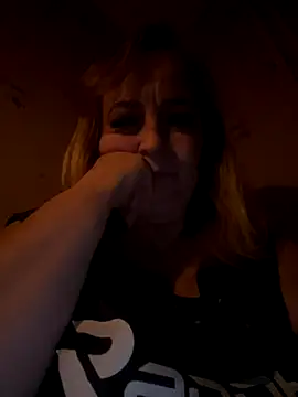 Irina2909xh online show from 11/14/25, 12:47