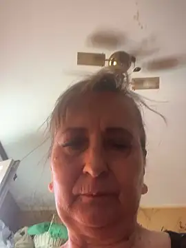 Snapshot of Irina2909@xh chatting on 07/01/26, 11:43 Irina2909xh online show from 07/01/26, 11:43
