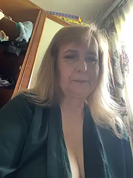 Snapshot of Irina2909@xh chatting on 06/28/26, 08:31 Irina2909xh online show from 06/28/26, 08:31