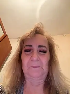 Irina2909xh online show from 11/02/25, 11:32