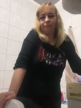 Snapshot of Irina2909@xh chatting on 05/14/26, 11:24 Irina2909xh online show from 05/14/26, 11:24