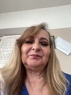 Snapshot of Irina2909@xh chatting on 06/11/26, 10:01 Irina2909xh online show from 06/11/26, 10:01