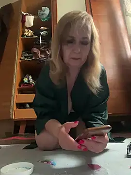 Snapshot of Irina2909@xh chatting on 05/31/26, 03:45 Irina2909xh online show from 05/31/26, 03:45