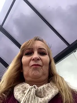 Irina2909xh online show from 04/10/26, 11:28