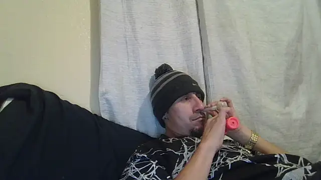 OscarbidD661 online show from 05/05/26, 08:50