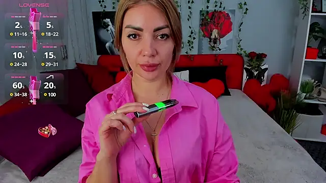 Snapshot of LunaBellucci chatting on 03/02/25, 10:58 LunaBellucci online show from 03/02/25, 10:58