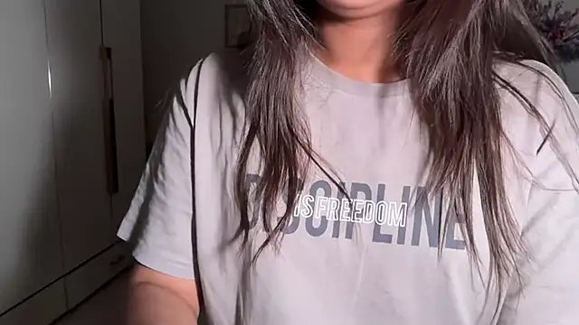 selen 5 online show from 07/16/26, 06:16