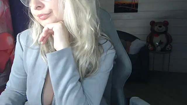 RubiLakros online show from 03/12/26, 09:52