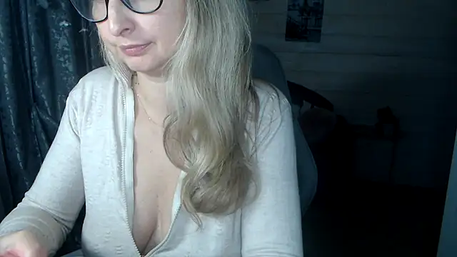 RubiLakros online show from 10/07/25, 11:00