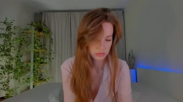 Masha 01 online show from 11/18/25, 03:15