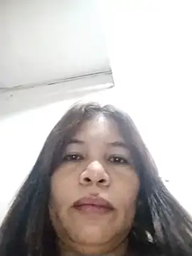 Snapshot of sweetvanna chatting on 05/28/26, 04:42 sweetvanna online show from 05/28/26, 04:42