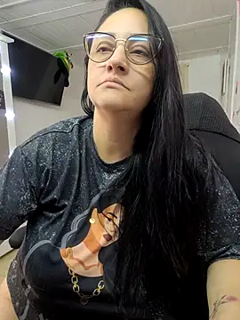 Ameliarizo online show from 10/24/25, 09:58