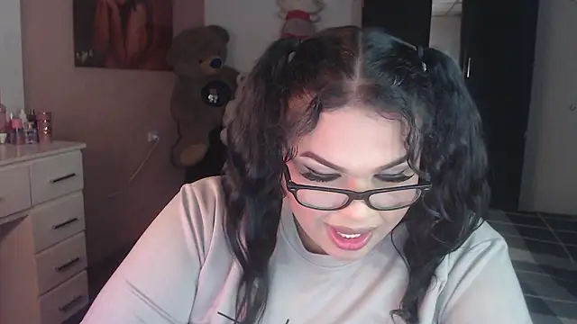 kami hot ts online show from 03/17/26, 05:10