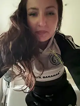 itsCassie online show from 05/12/26, 04:57