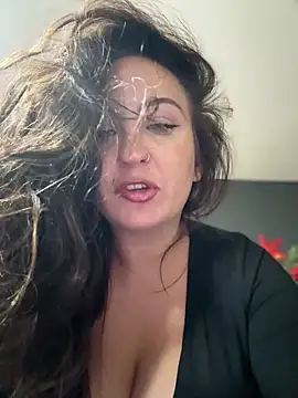 itsCassie online show from 12/18/25, 04:00