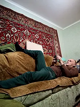 Snapshot of Sam_Colt chatting on 12/16/25, 05:28 Sam Colt online show from 12/16/25, 05:28