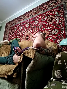 Snapshot of Sam_Colt chatting on 12/17/25, 07:08 Sam Colt online show from 12/17/25, 07:08