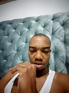 Snapshot of Mashekesheke chatting on 10/20/25, 02:35 Mashekesheke online show from 10/20/25, 02:35