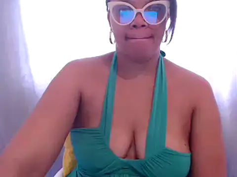 Lustfuleyez online show from 03/20/25, 10:43