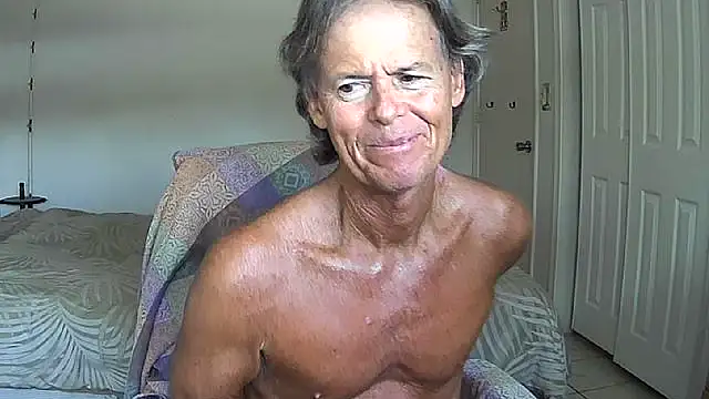 Snapshot of nakeedcowboi65 chatting on 05/27/26, 09:22 nakeedcowboi65 online show from 05/27/26, 09:22