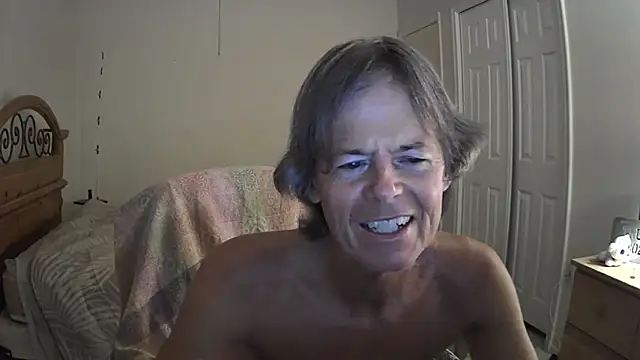 Snapshot of nakeedcowboi65 chatting on 06/27/26, 09:15 nakeedcowboi65 online show from 06/27/26, 09:15