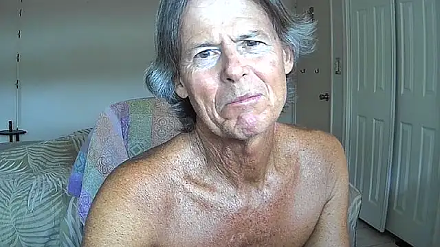 Snapshot of nakeedcowboi65 chatting on 06/14/26, 09:16 nakeedcowboi65 online show from 06/14/26, 09:16