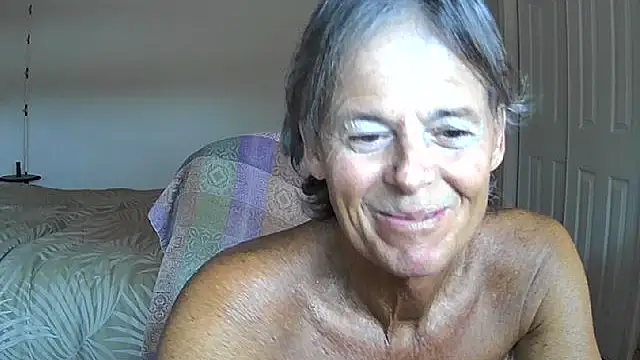 Snapshot of nakeedcowboi65 chatting on 05/30/26, 10:26 nakeedcowboi65 online show from 05/30/26, 10:26