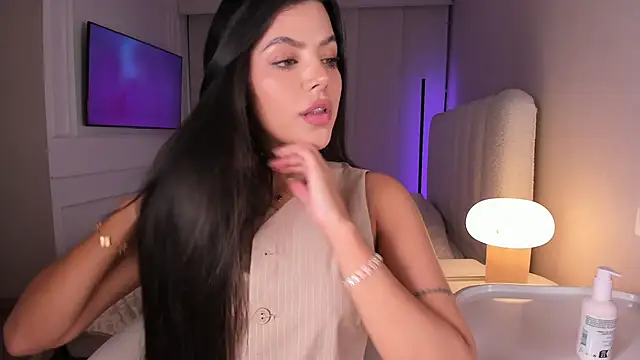 salome  11 online show from 11/04/25, 09:51