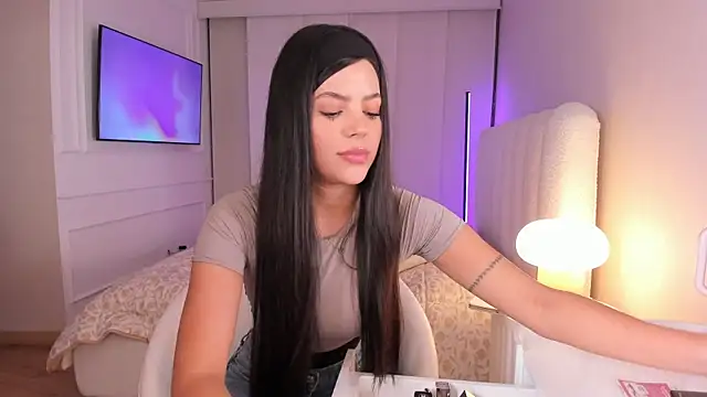 salome  11 online show from 10/30/25, 01:37