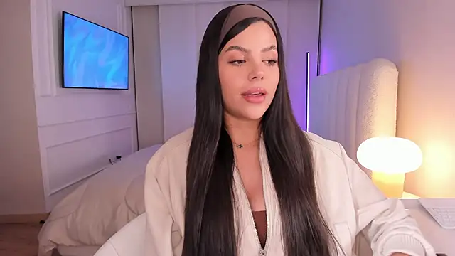 salome  11 online show from 10/29/25, 12:31