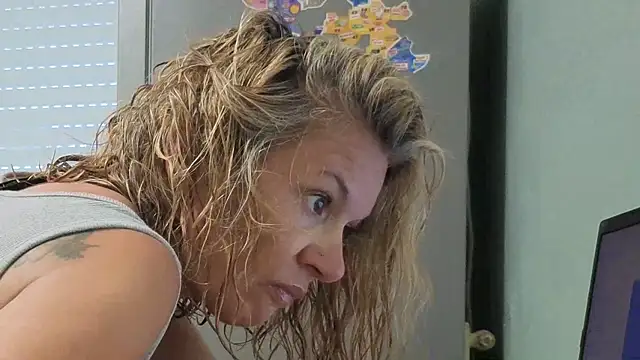 jennylovence online show from 06/18/26, 07:07
