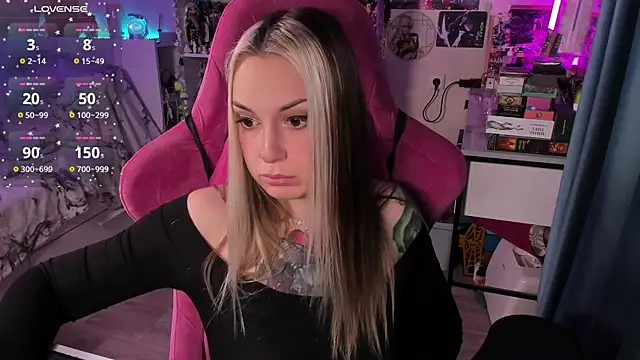 ChloeKohaku online show from 11/20/25, 03:29