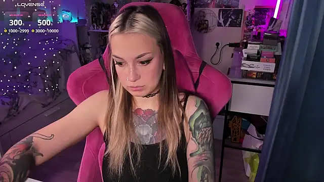 ChloeKohaku online show from 11/27/25, 05:19