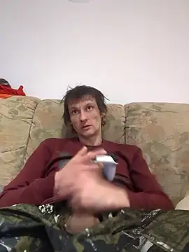 maciej online show from 02/17/25, 10:38