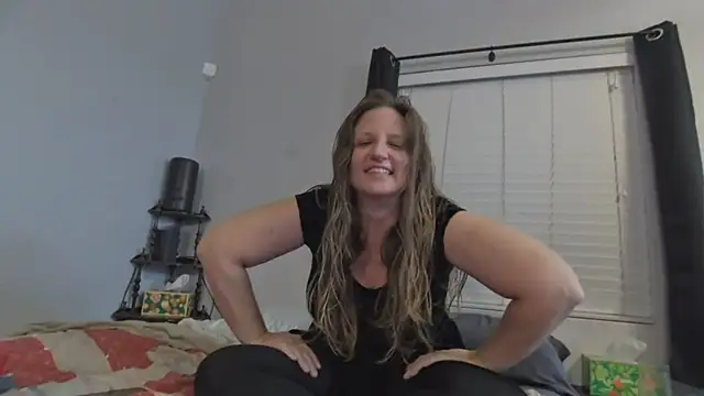 MissMera online show from 01/19/25, 03:08