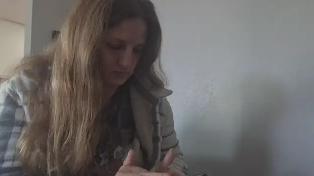 MissMera online show from 12/04/24, 06:44
